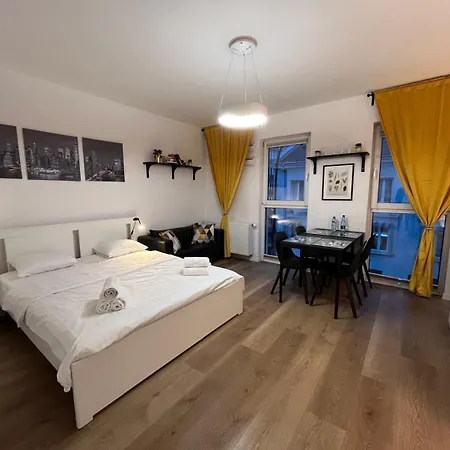 Targowa Charming Appartamento Varsavia