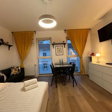 Targowa Charming * Varşova