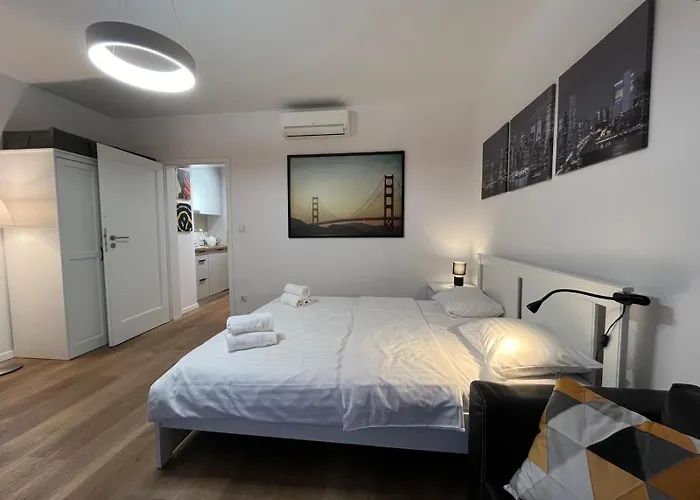 Targowa Charming Apartment *