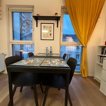 Apartment Targowa Charming Warschau